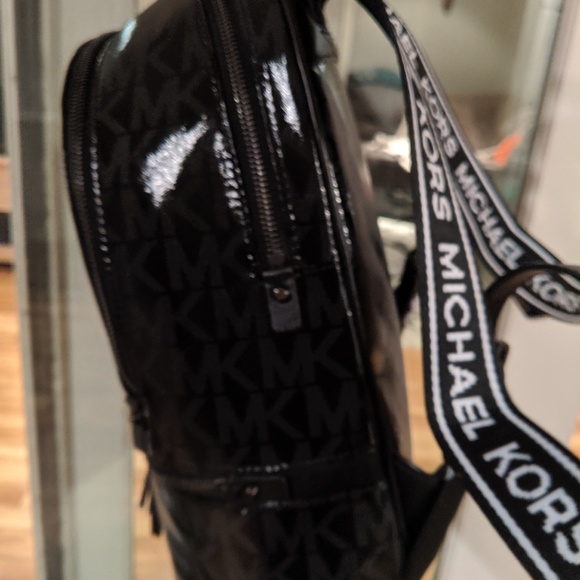 Michael Kors Rhea Zip MD - Glossy Black - Picture 5 of 5